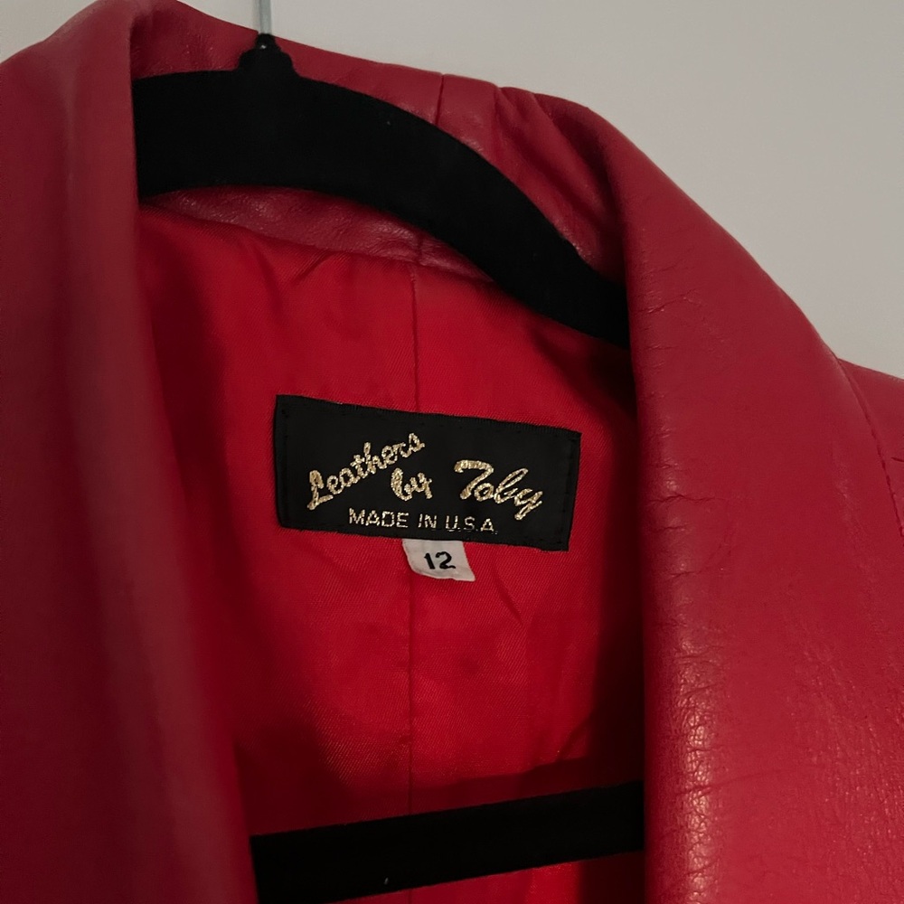 Vintage Red Leather Blazer - Picture 3 of 4